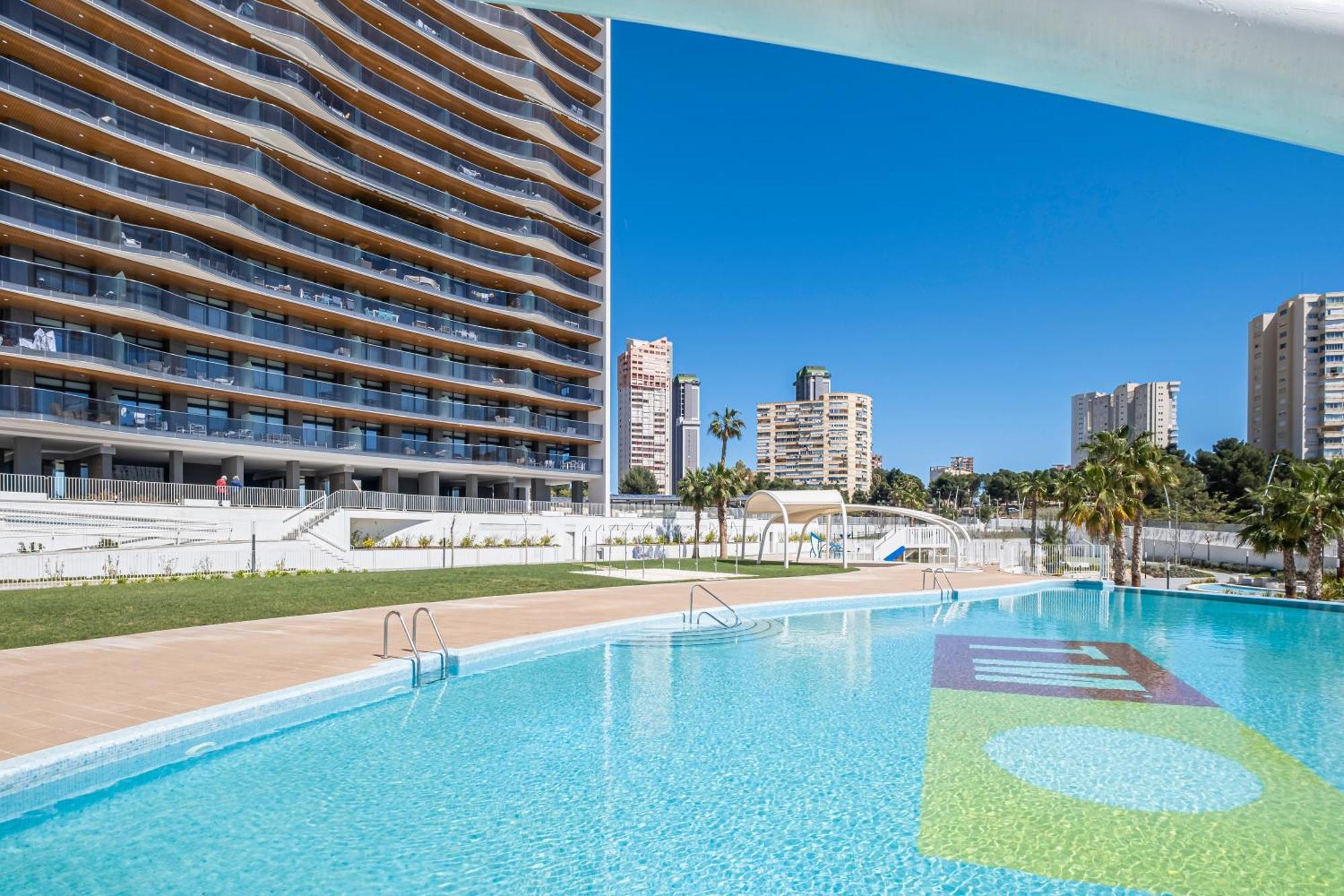 Sunset Waves 18-35 Poniente Beach Resort Benidorm Exteriér fotografie