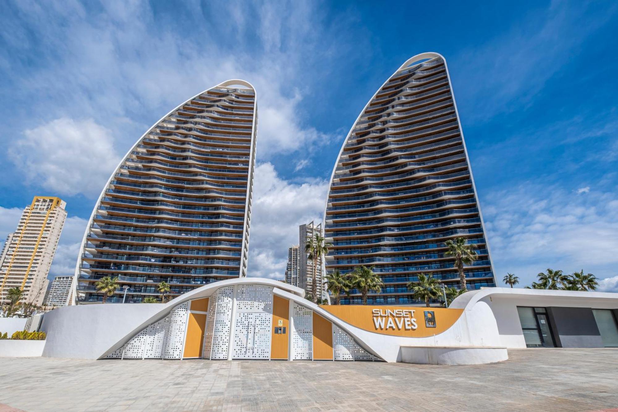 Sunset Waves 18-35 Poniente Beach Resort Benidorm Exteriér fotografie